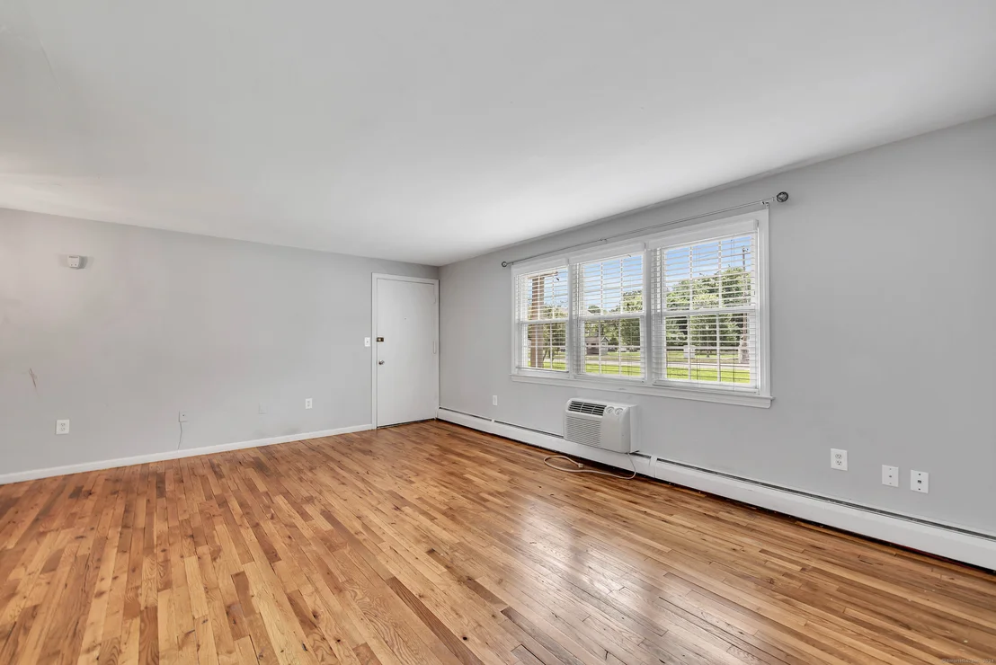 Photo of Unit 3A at 2 Brickyard Road