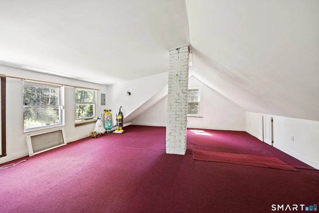 Photo of 573 Litchfield Road