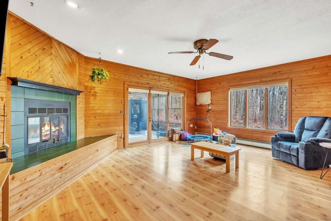 Photo of 95 Shanda Lane