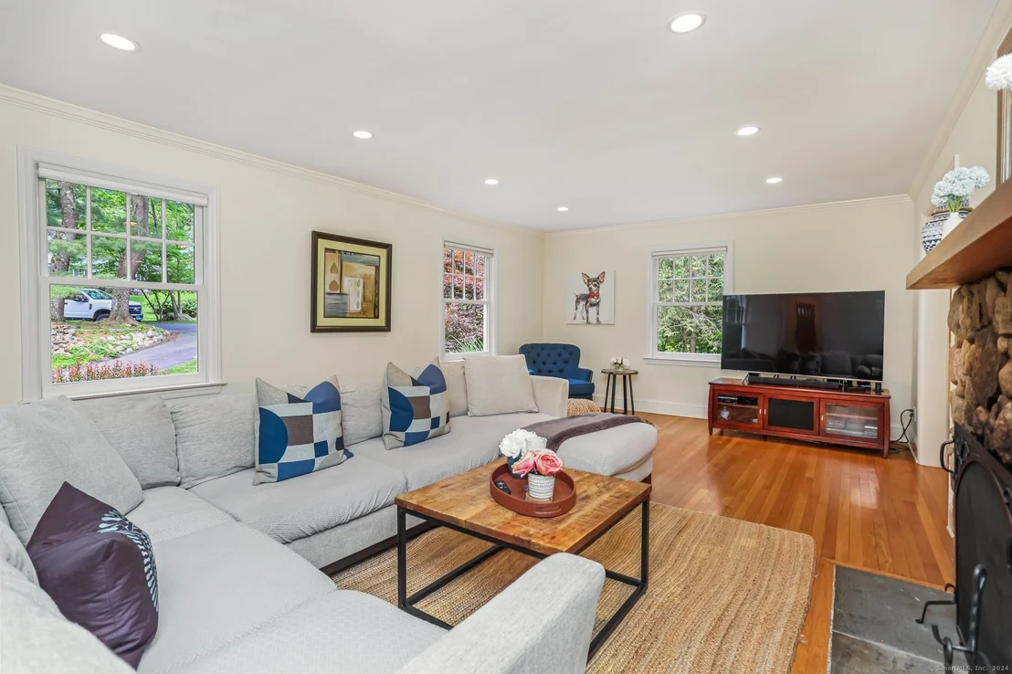 Photo of 10 Guild Drive