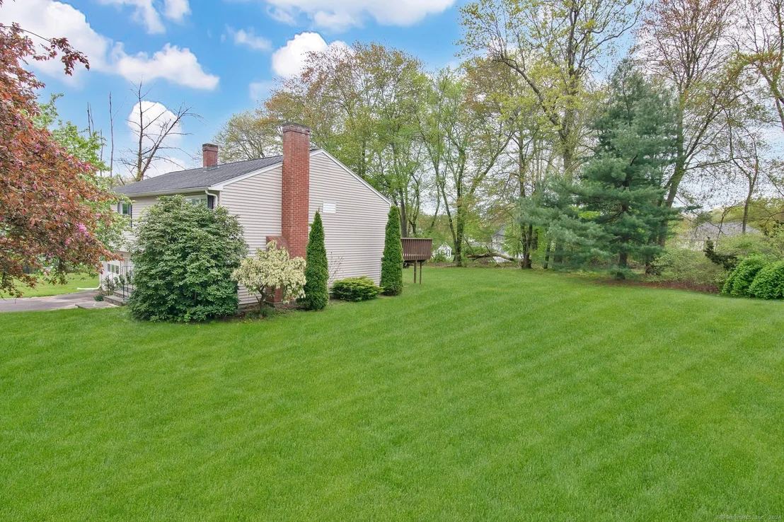 Photo of 15 Winthrop Road