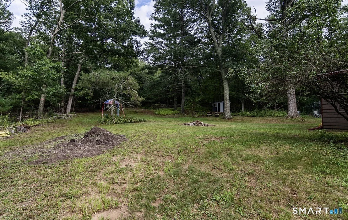 Photo of 686 Squaw Rock Road