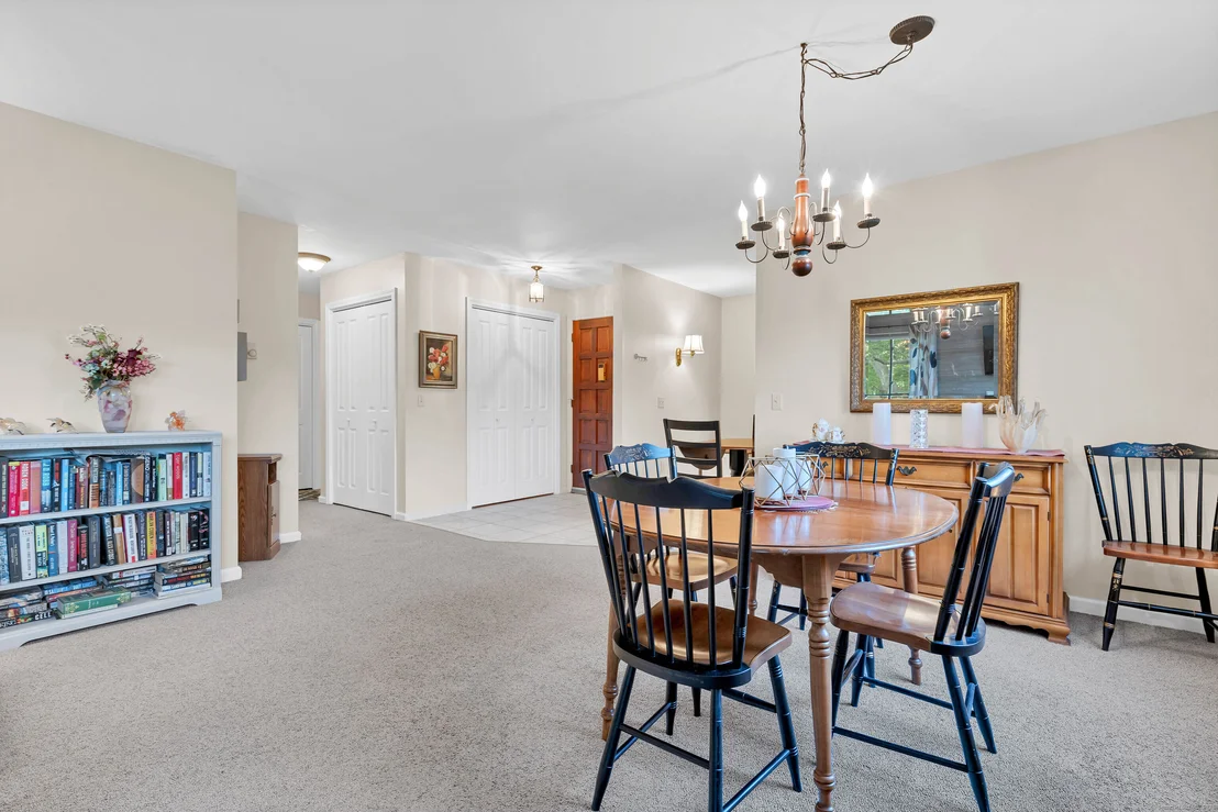 Photo of Unit APT9B at 91 Riverview Road