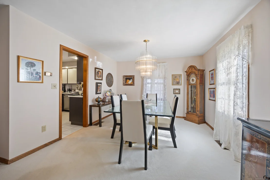 Photo of 325 Oak Drive