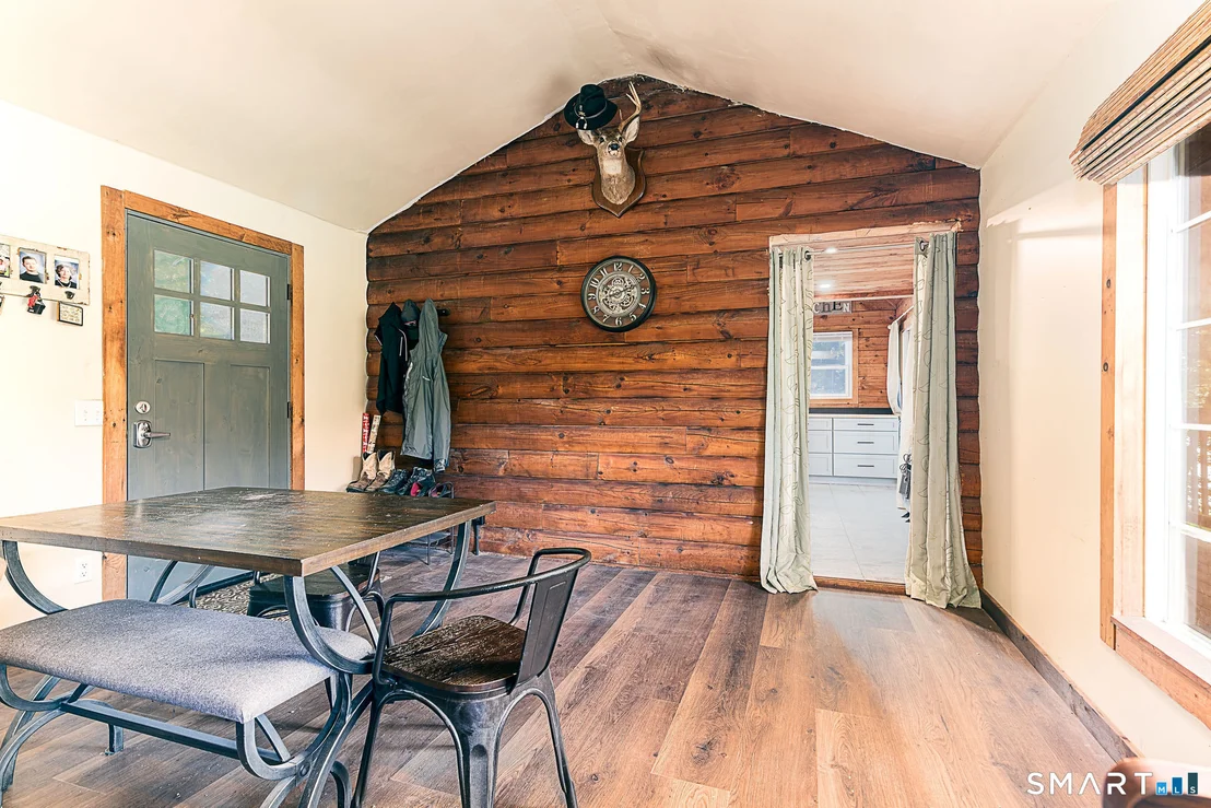 Photo of 157 Paradise Drive
