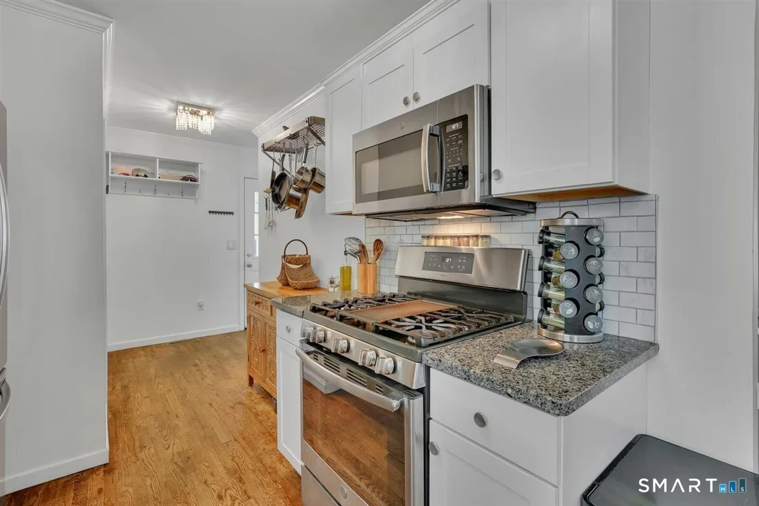 Photo of 30 Quaker Lane