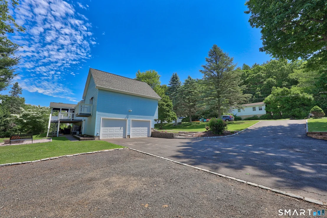 Photo of 49 Schenck Lane