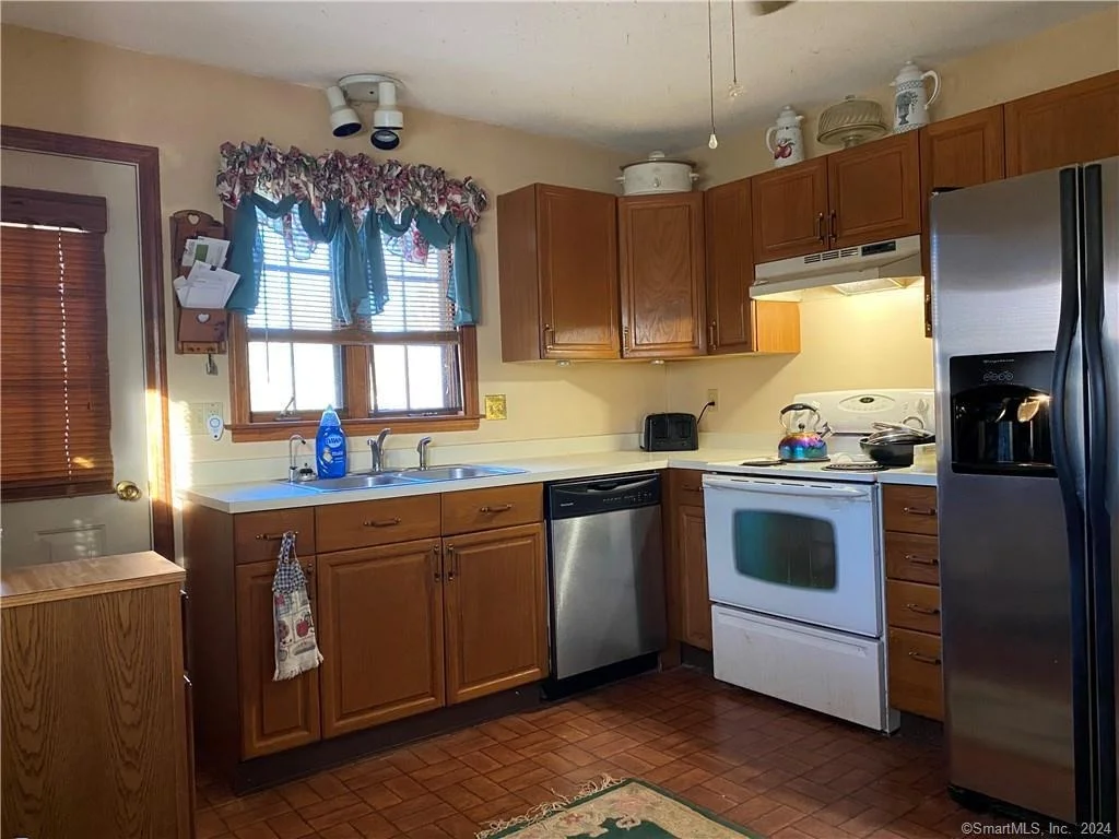 Photo of 28 Eileen Lane