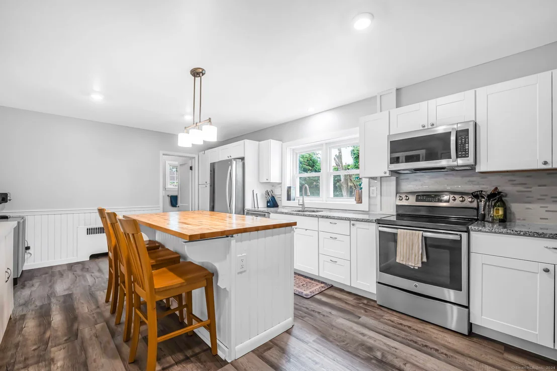 Photo of 1 Spier Avenue