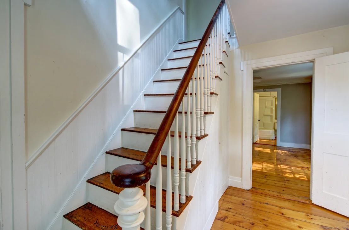 Photo of 12 Meadow Drive