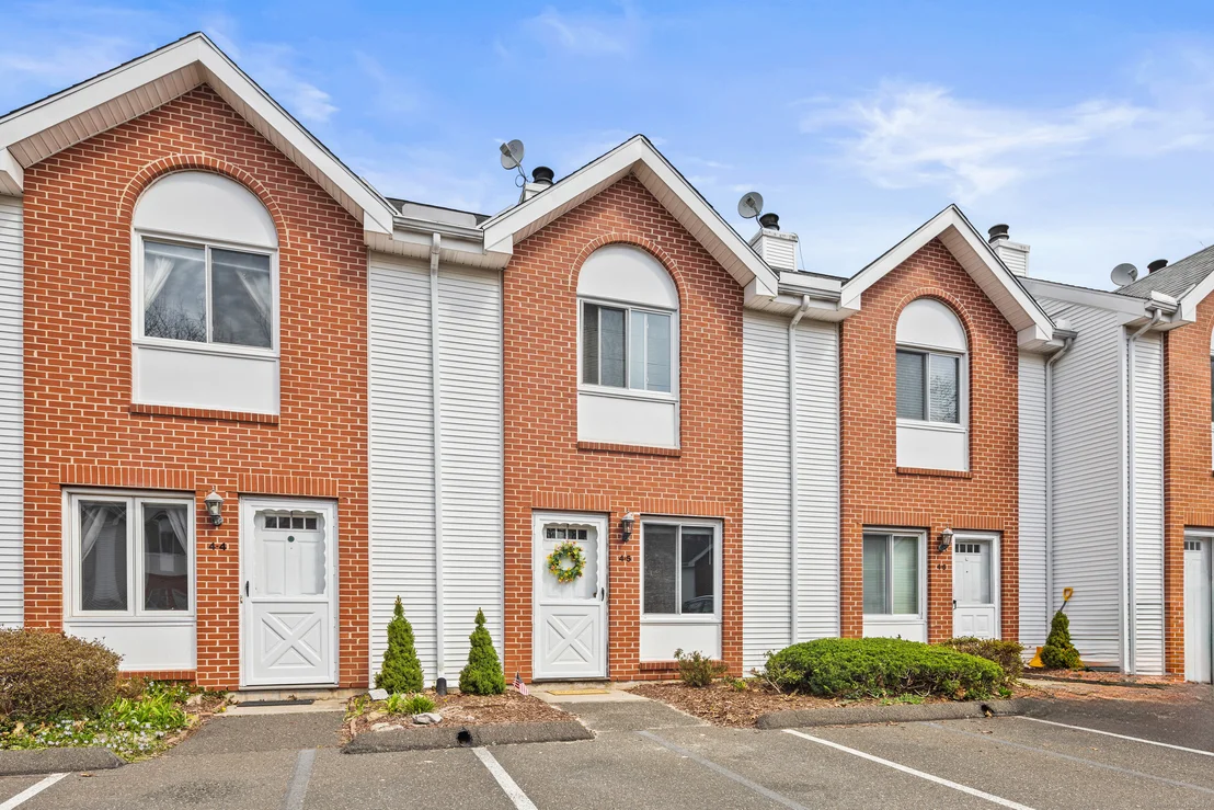Photo of Unit 45 at 585 Park Road
