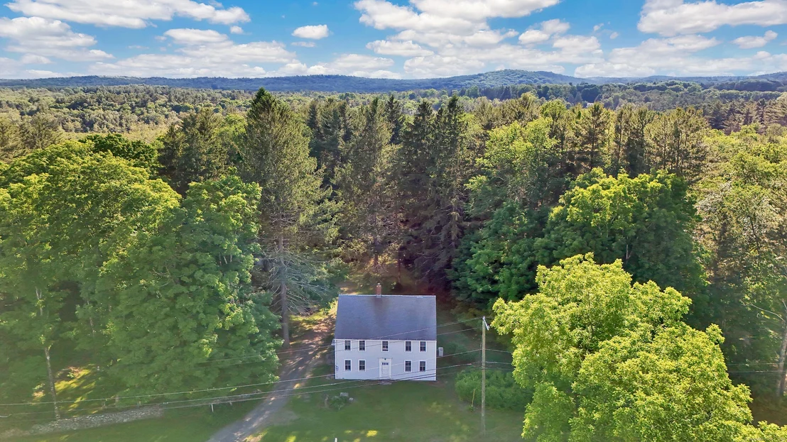 Photo of 657 Colebrook Road