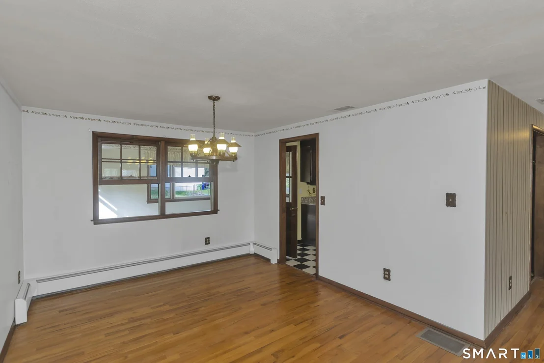 Photo of 4 Winthrop Road