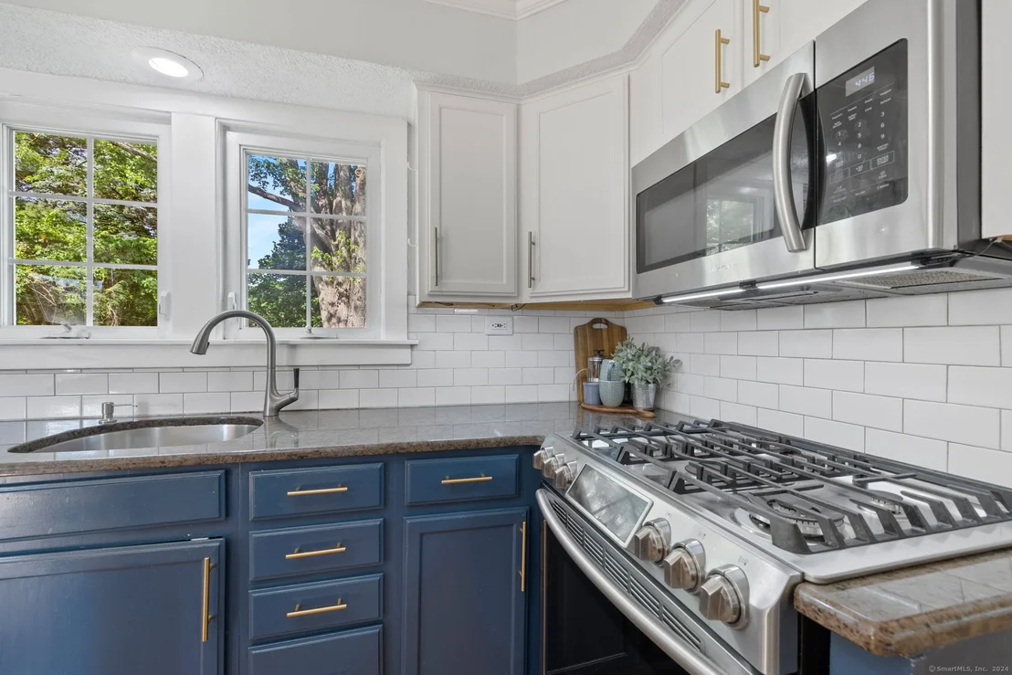 Photo of 1016 Ridge Road