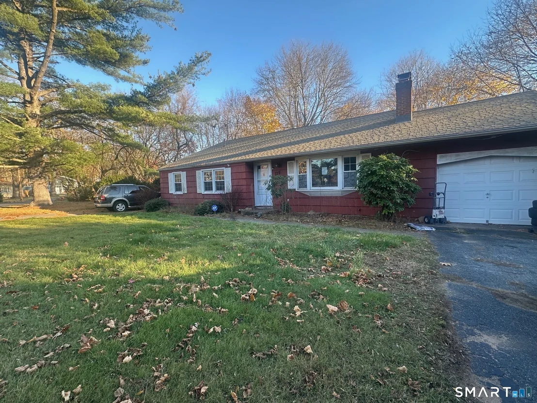 Photo of 779 Ellington Road