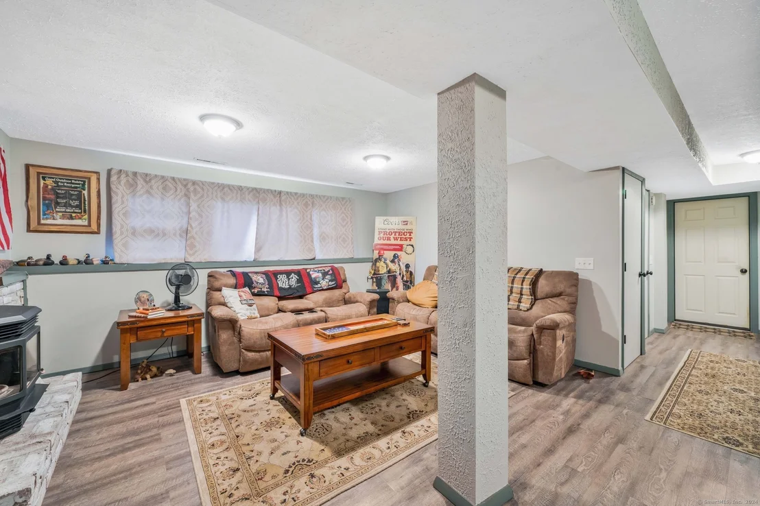 Photo of 100 Fieldstone Lane
