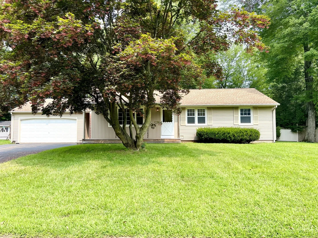 Photo of 69 Old Farm Road
