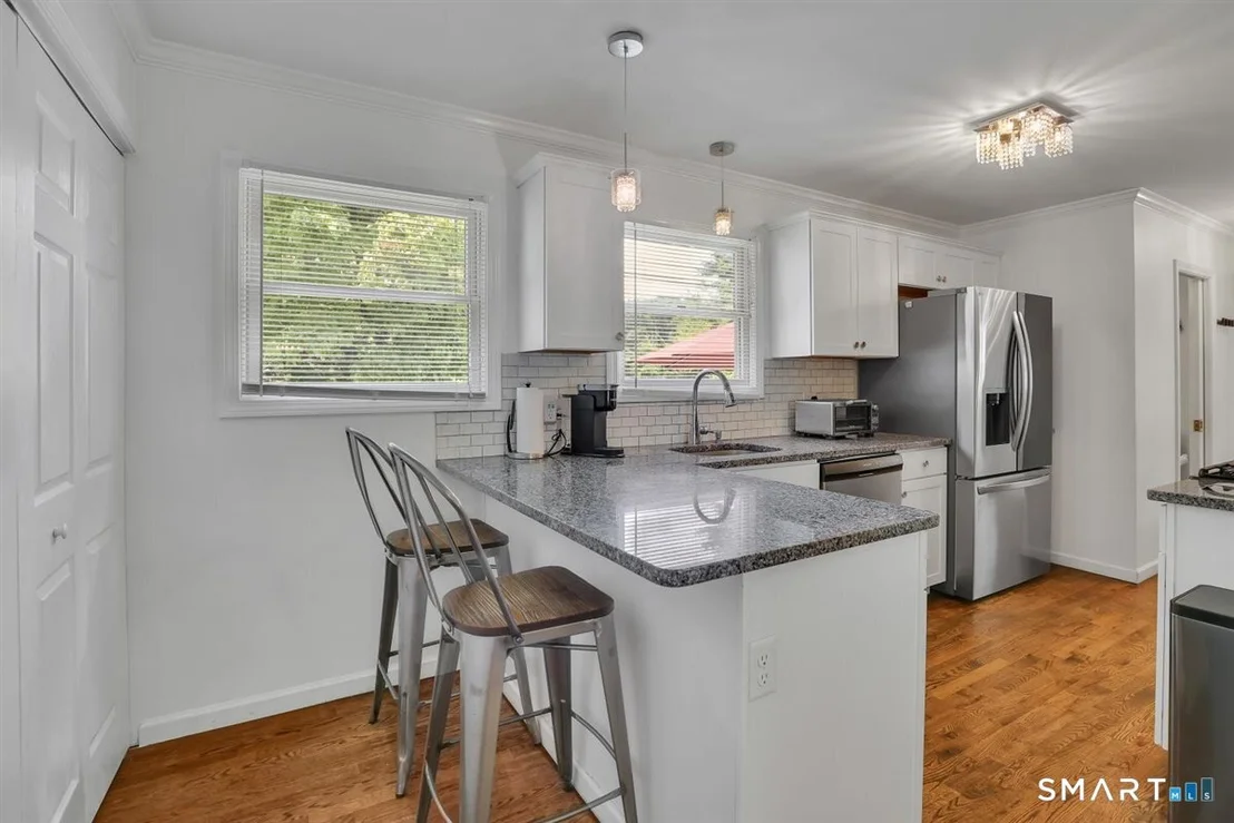 Photo of 30 Quaker Lane