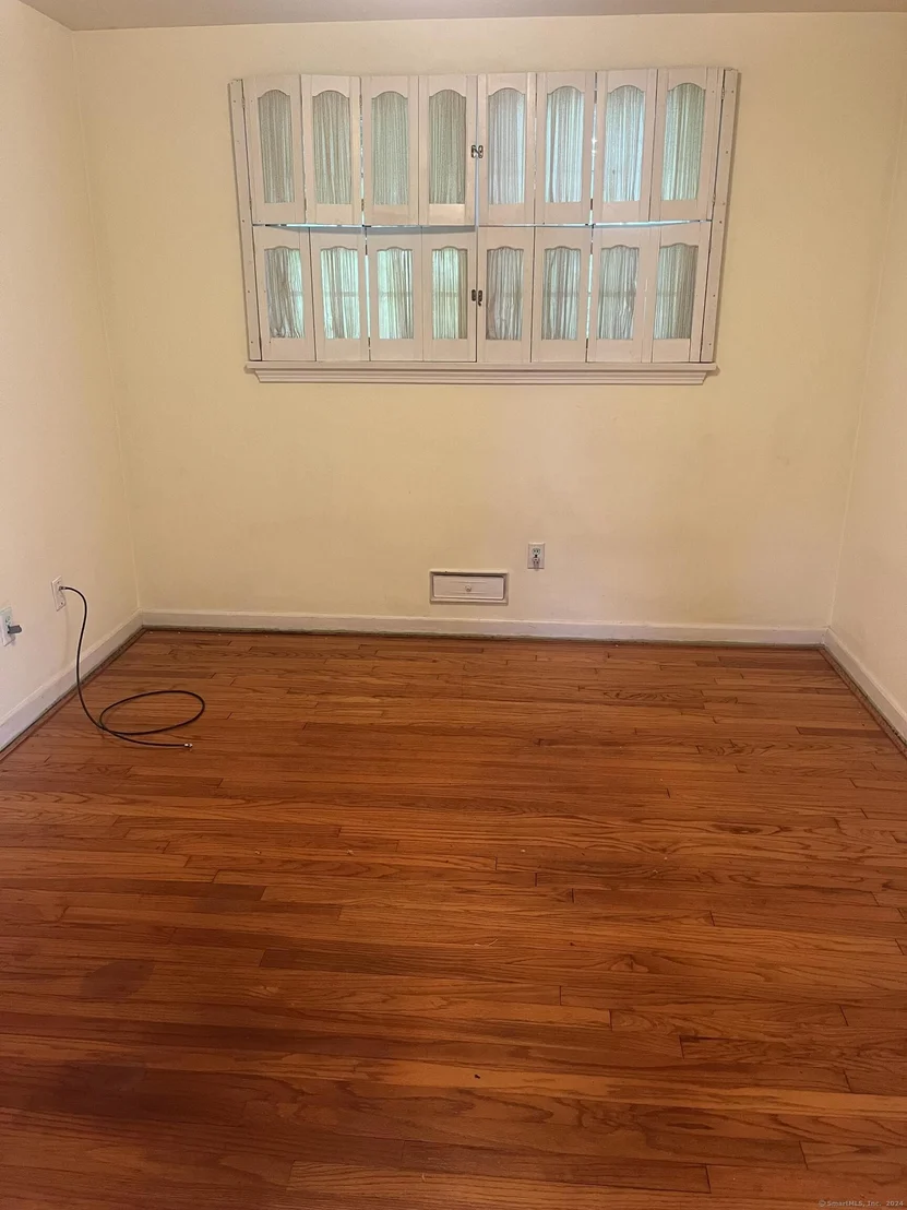 Photo of 8 Laurel Glen Road