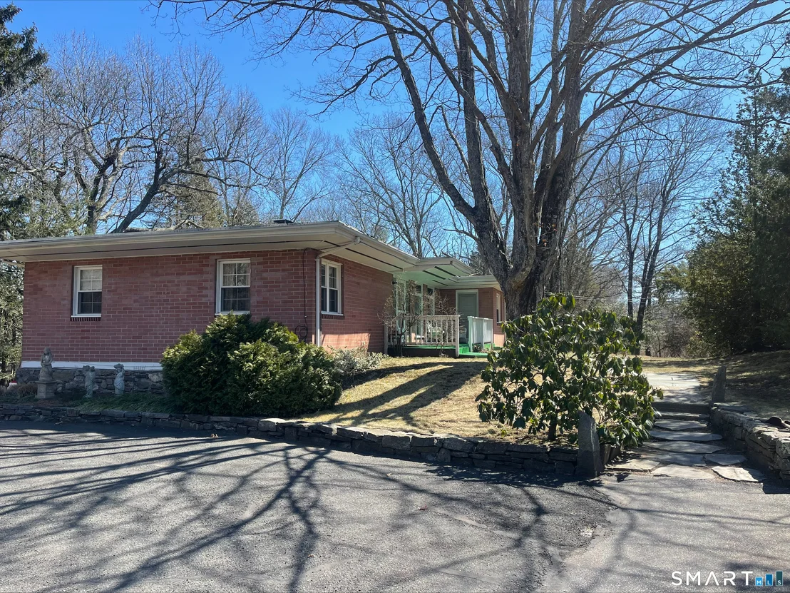 Photo of 102 Bridge Street