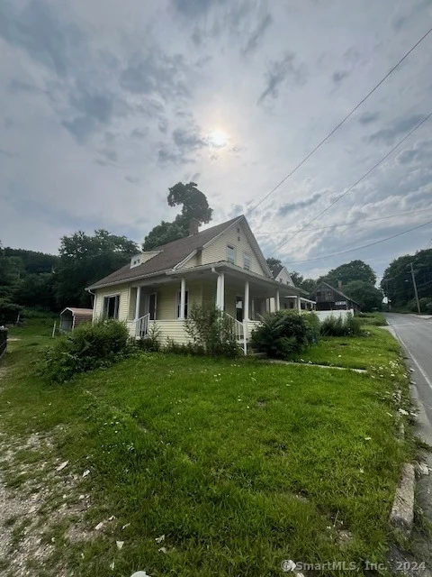 Photo of 294 Maple Avenue