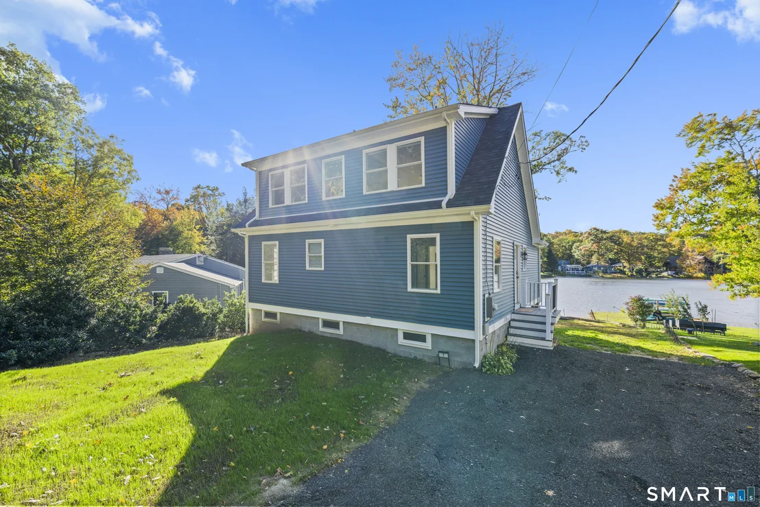 Photo of 7 Amidon Drive