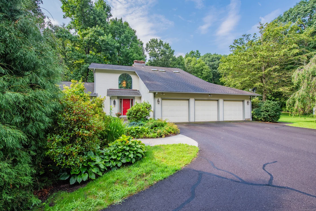 Photo of 81 Deerwood Drive