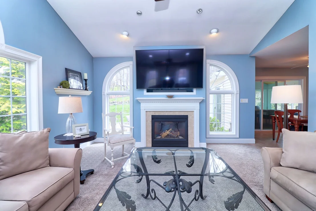 Photo of 129 Georgetown Drive