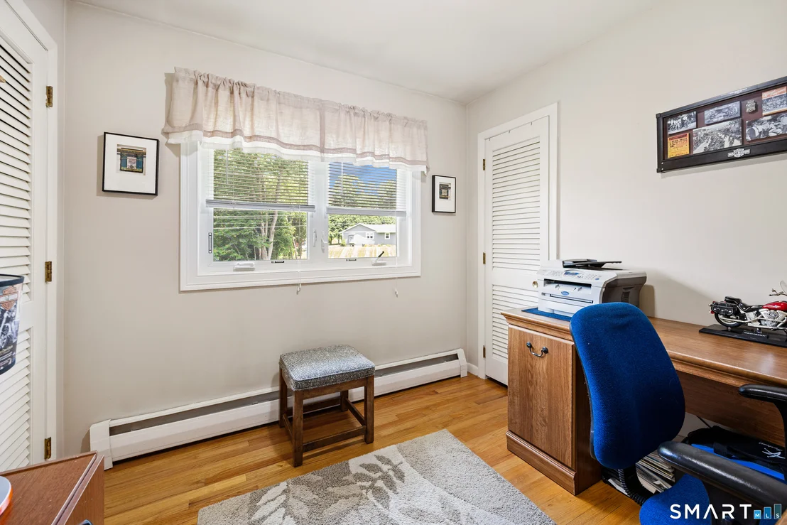 Photo of 8 Lindsley Drive