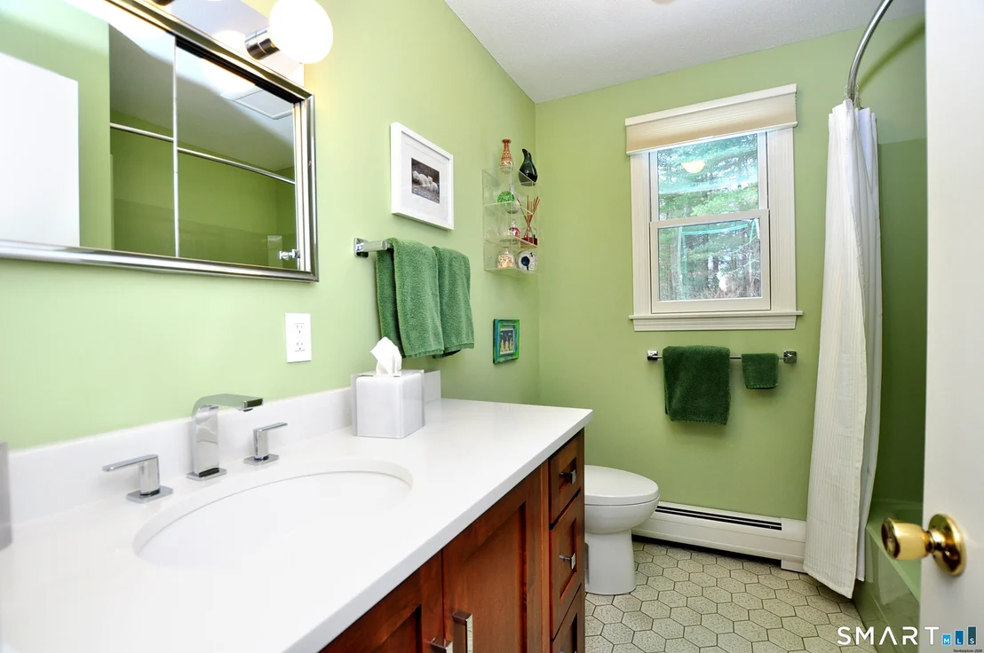Photo of 15 Winhart Drive