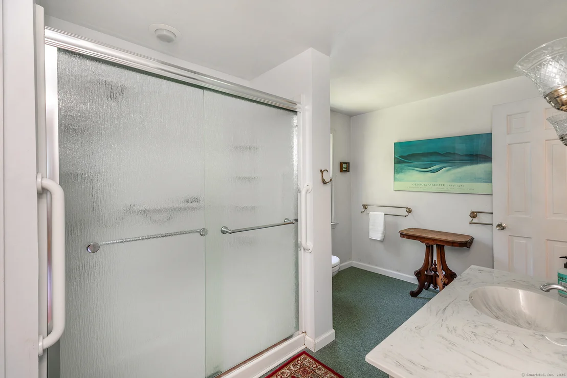 Photo of 242 Tophet Road
