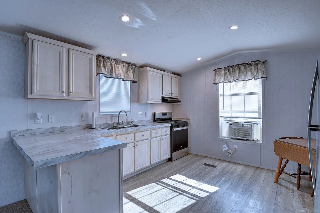 Photo of 24 Thunderbird Drive