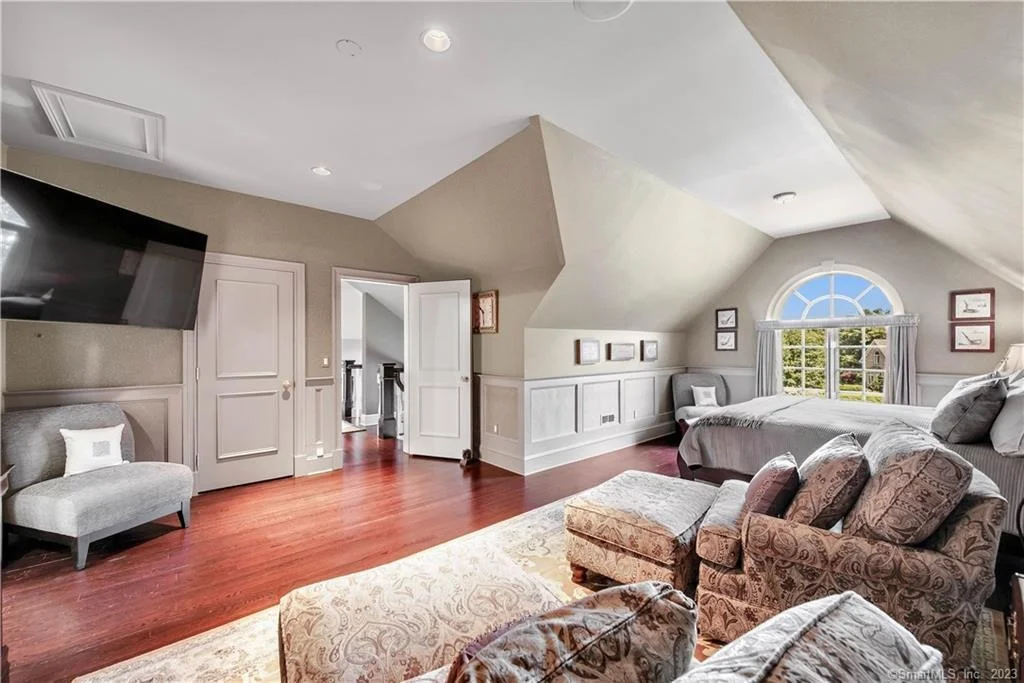 Photo of 40 Winthrop Drive