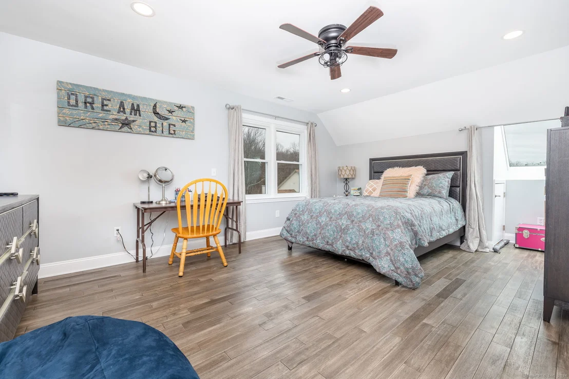 Photo of 115 Lakewood Circle