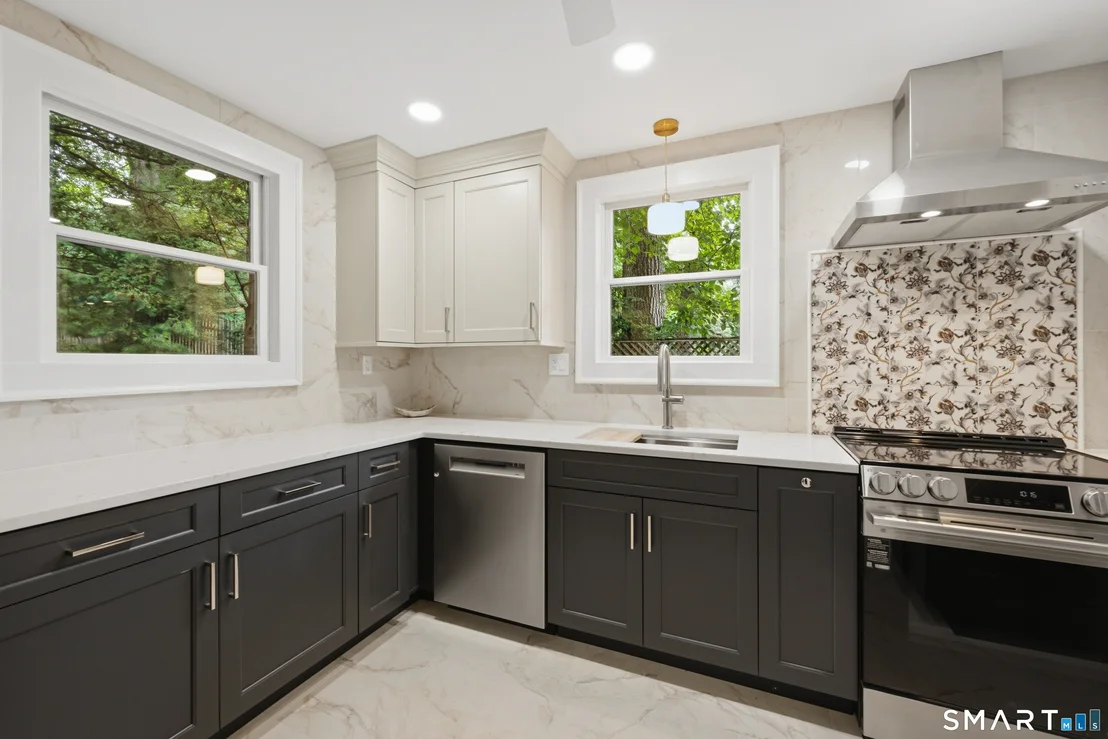 Photo of 95 Hemlock Road