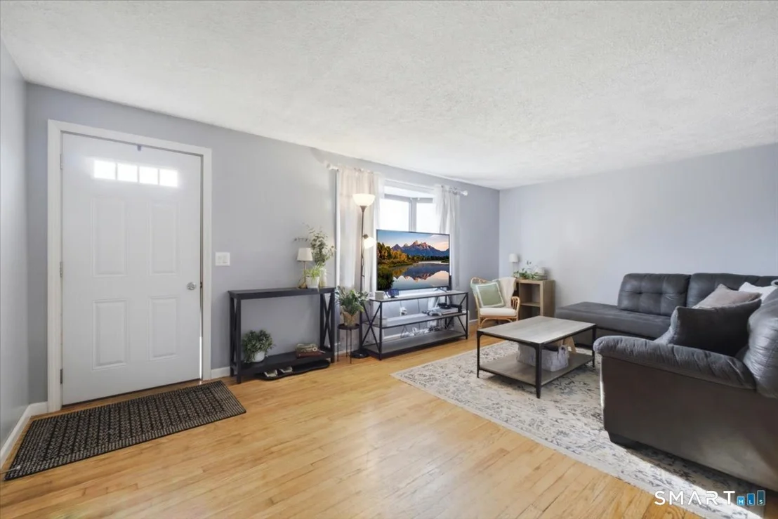 Photo of 8 Manor Road