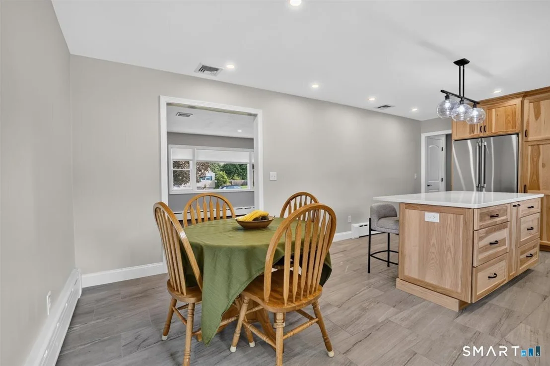 Photo of 366 Hackmatack Street
