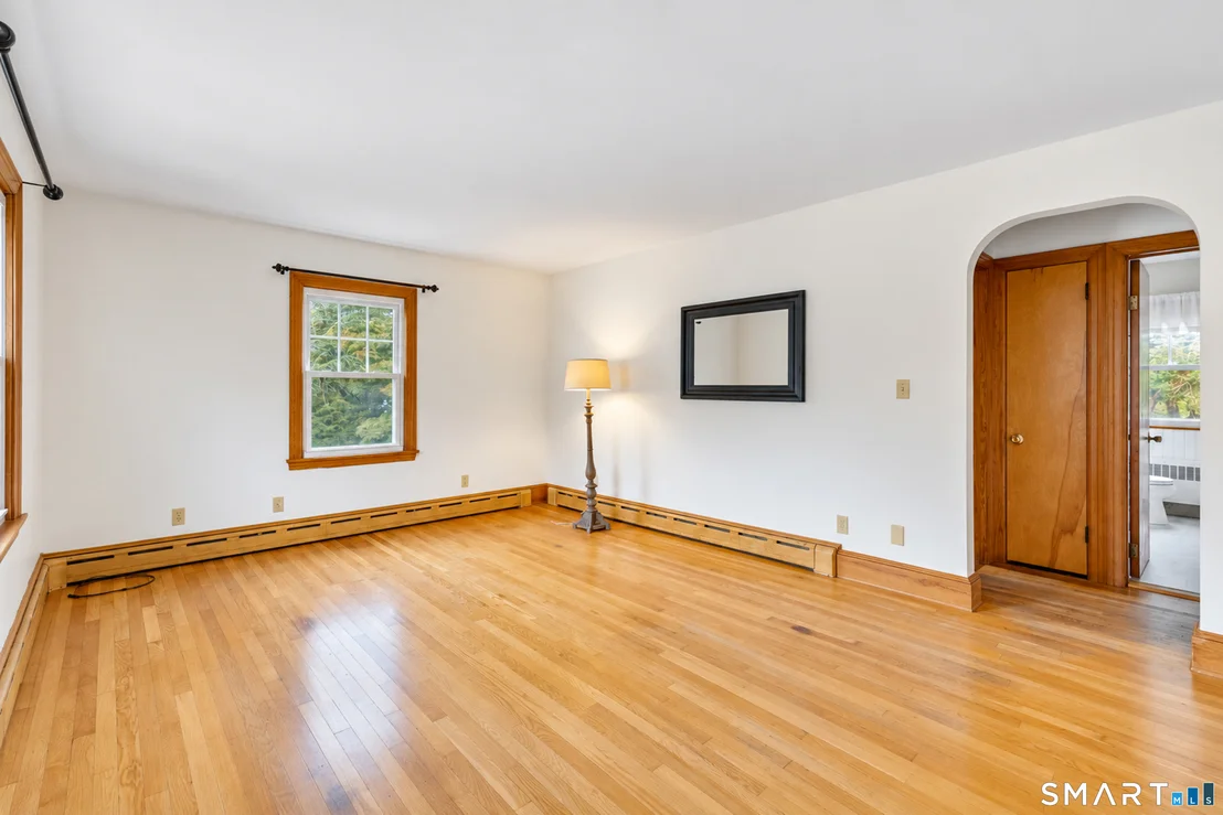 Photo of 282 Boston Post Road