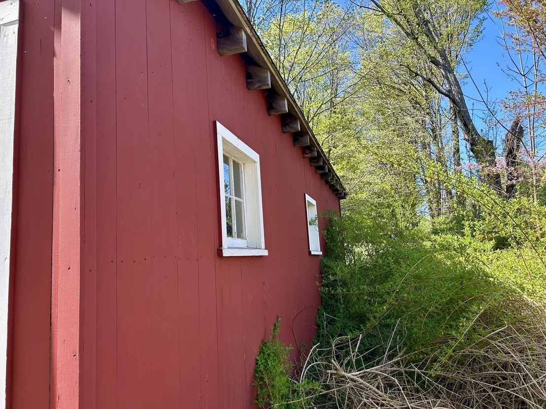 Photo of 603 Colebrook Road