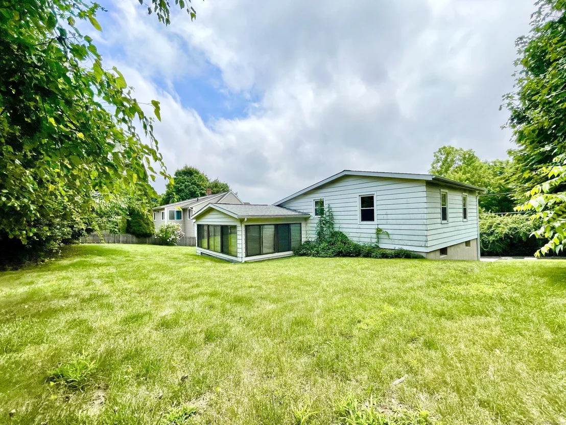 Photo of 25 Marshall Avenue