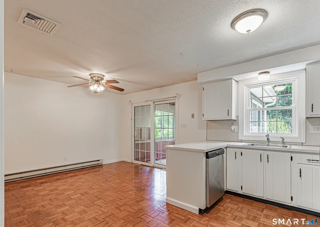 Photo of 94 Winding Brook Road