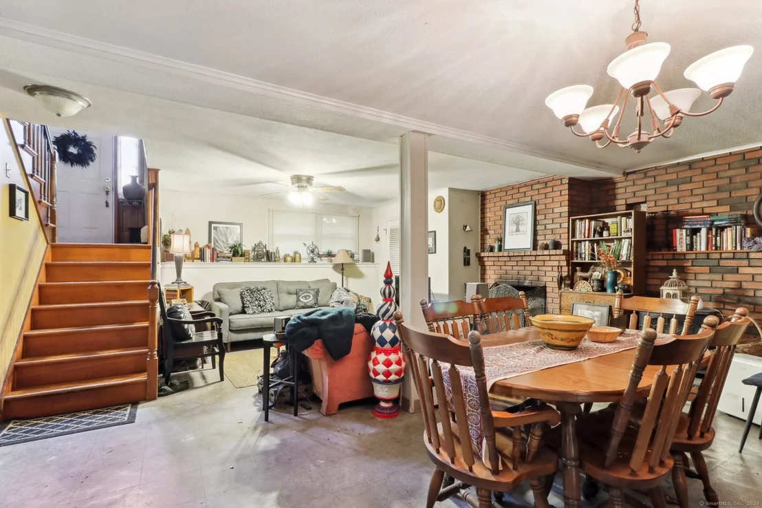 Photo of 233 Newton Street