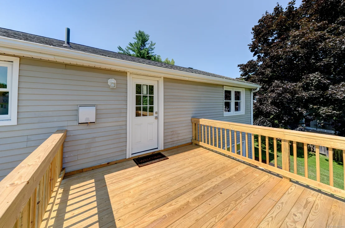 Photo of 586 Charles Street