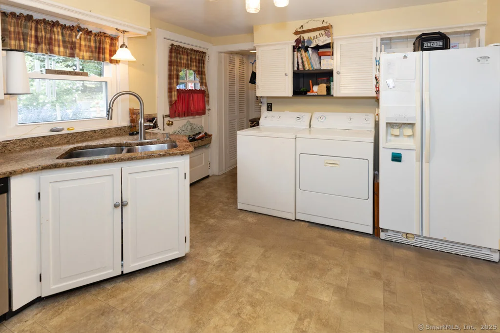 Photo of 46 Hemlock Drive