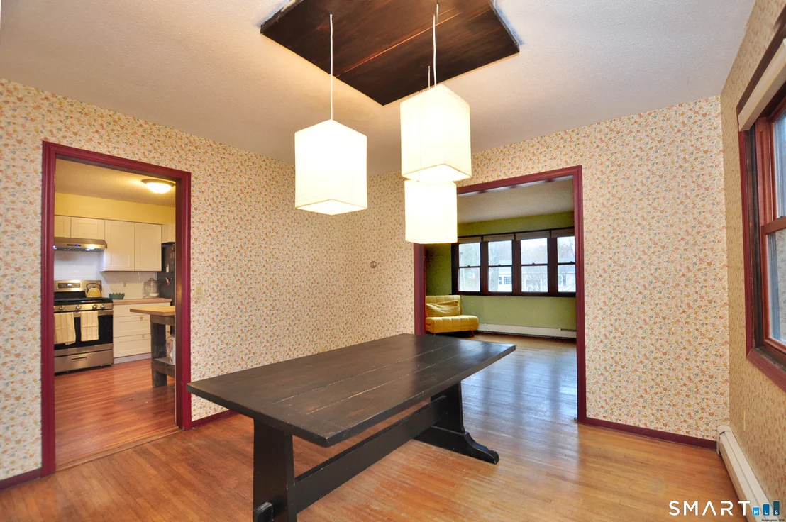 Photo of 121 Wedgewood Drive