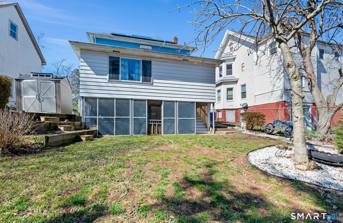 Photo of 32 Burr Avenue