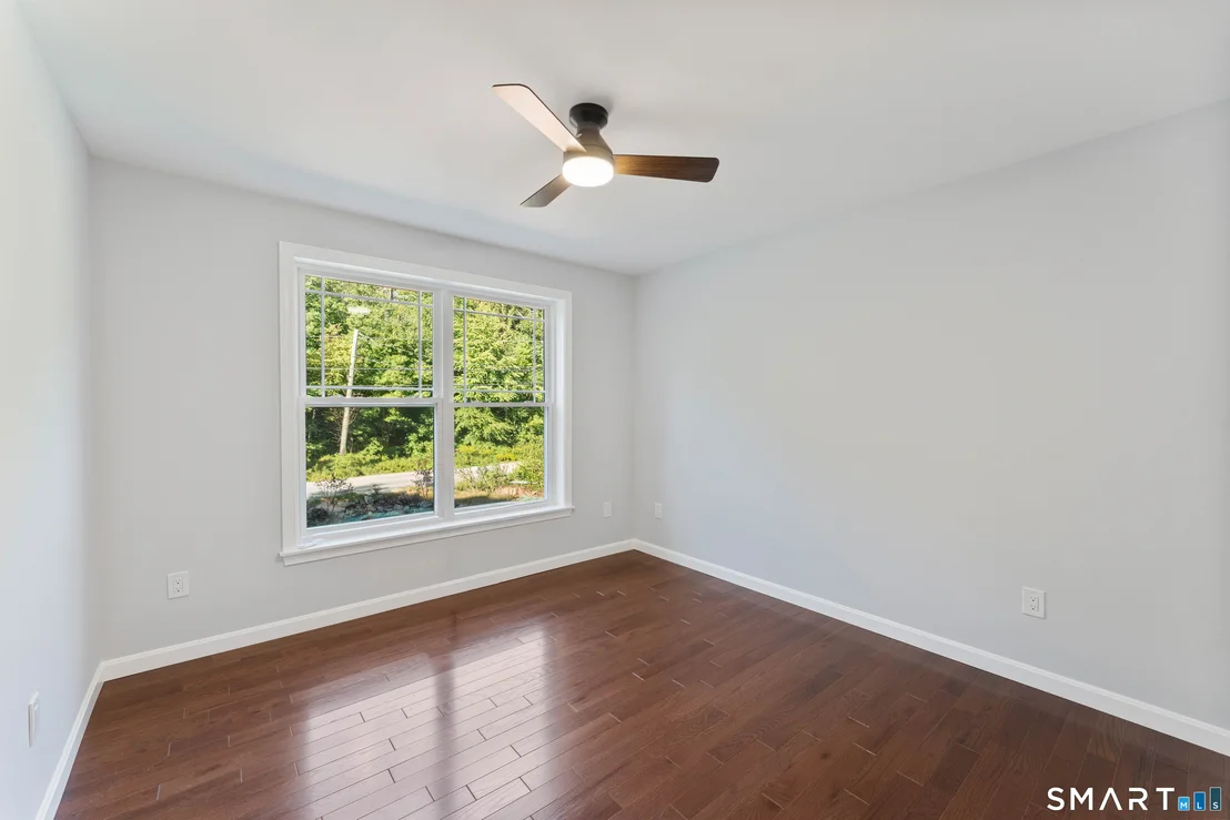 Photo of 874 Brook Road