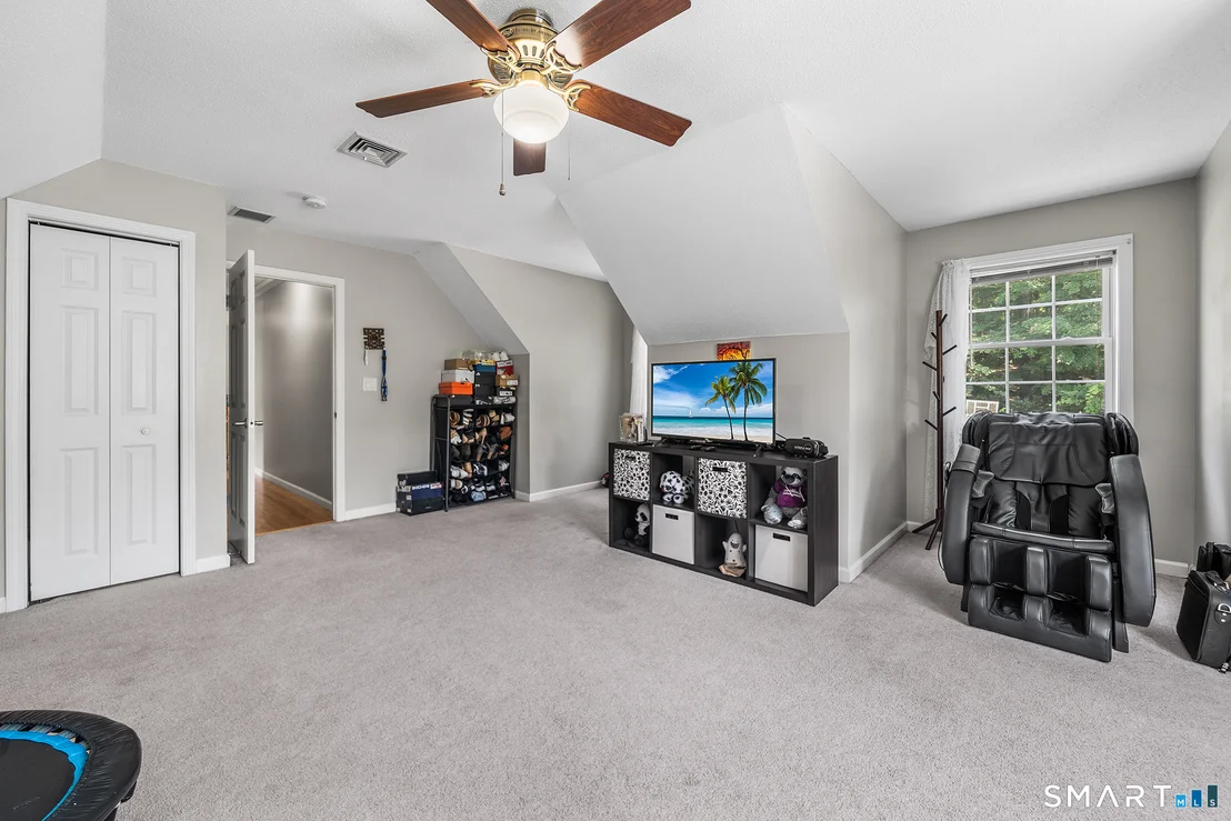 Photo of 187 Cariati Boulevard