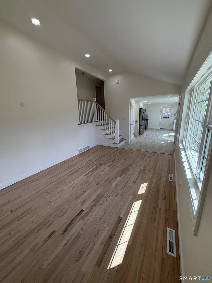 Photo of 39 Hemlock Road