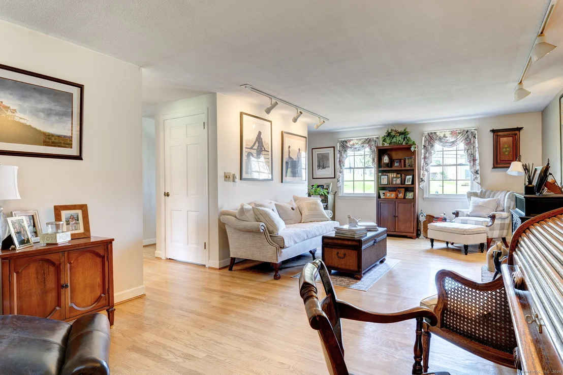 Photo of 345 Gehring Road